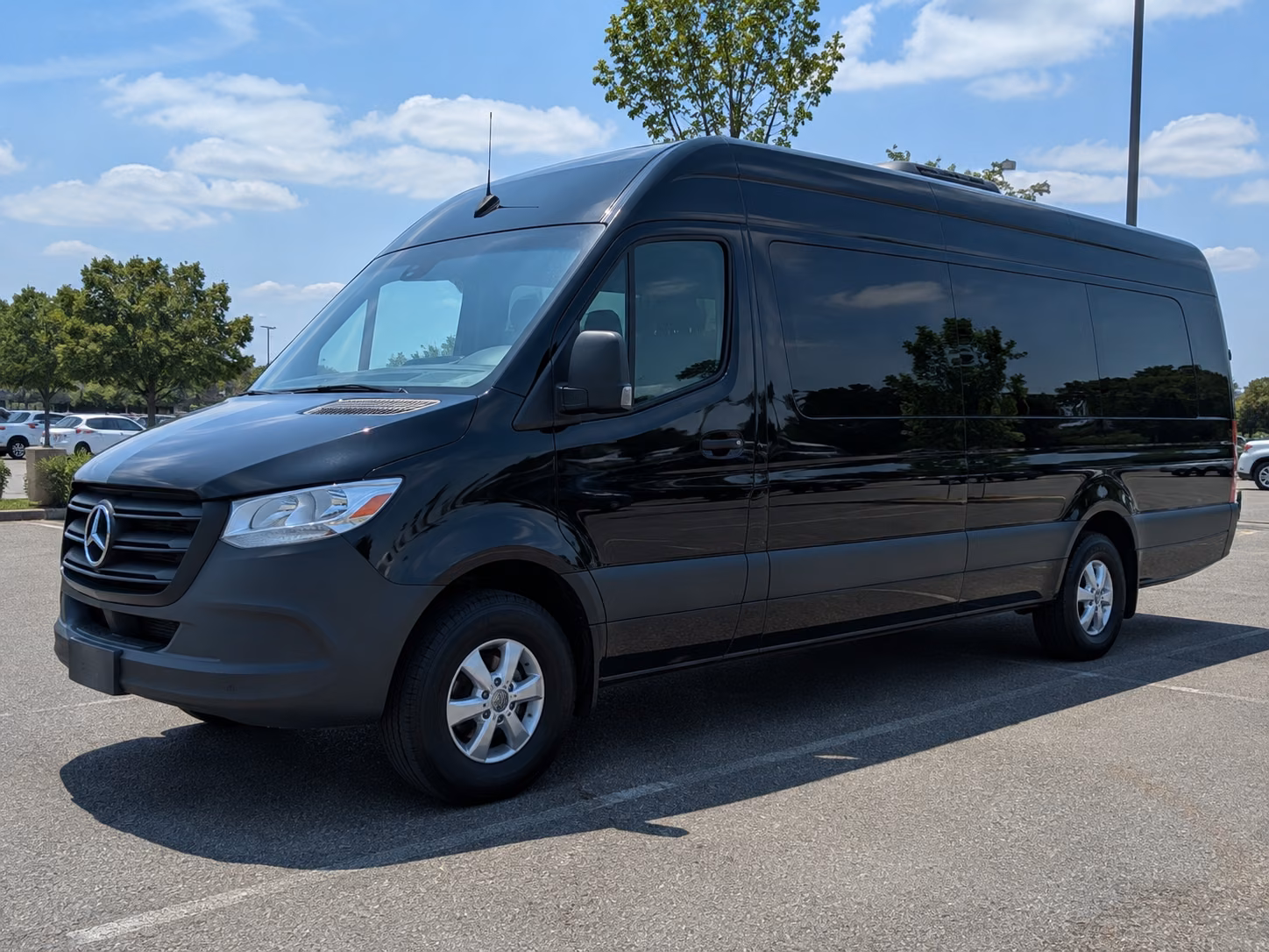 find the perfect transportation for your next airport transfer 1