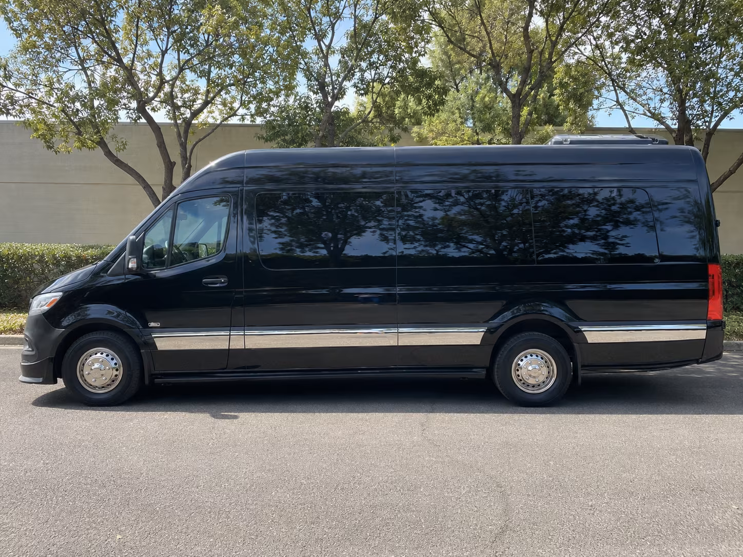 find the perfect transportation for your next wedding 3